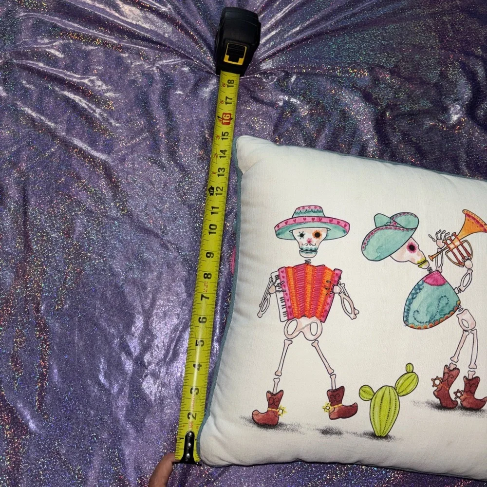 Dia De Los Muertos Throw Pillow